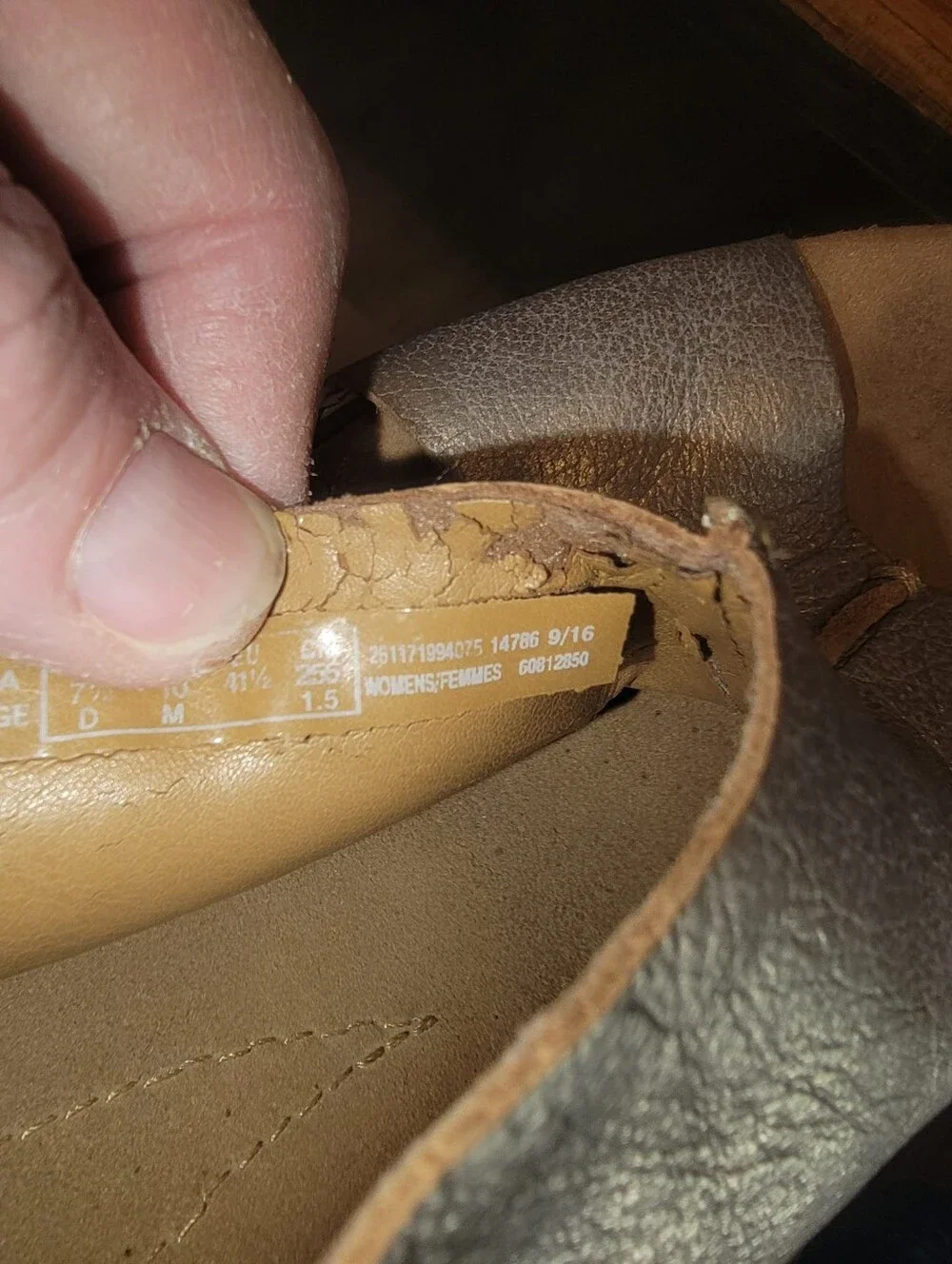 Clarks Size 10 Metallic Champagne Gold Leather Open-Toe 3